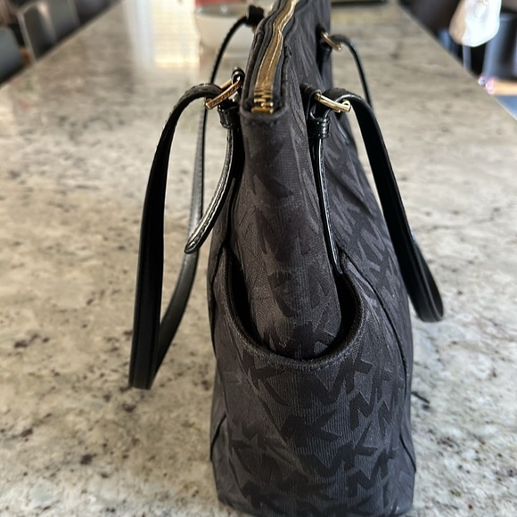 Michael kors bag - Picture 3 of 8